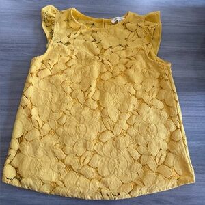 Monteau Los Angeles flutter sleeve golden yellow lace overlay top, Size M